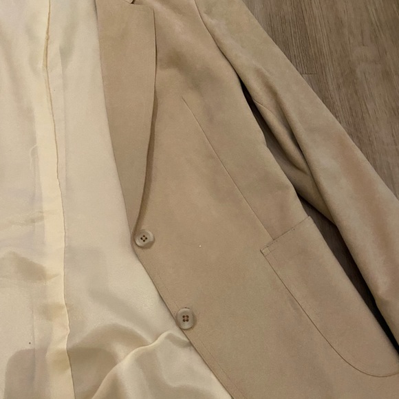 Vintage Tan Suede Blazer - uniquely tailored - Picture 3 of 6